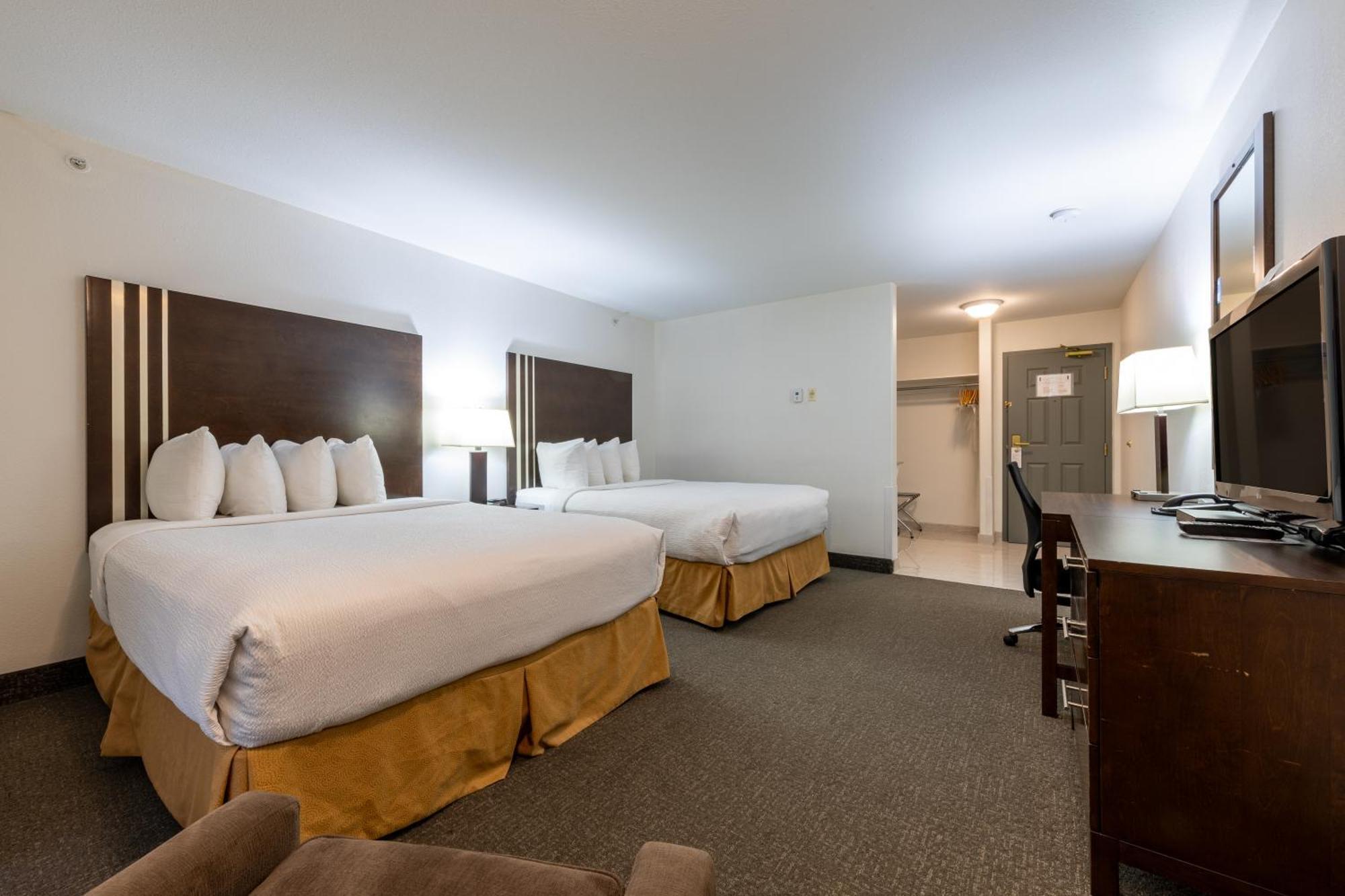 Hotel Ramada 3*